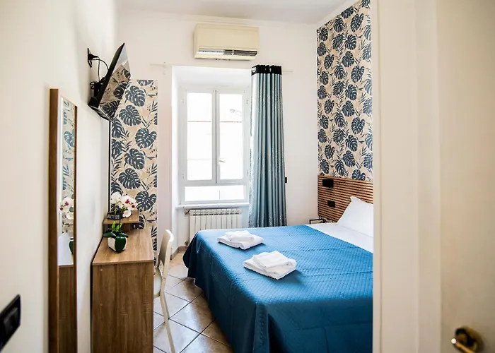 Dell'urbe Otel 2*