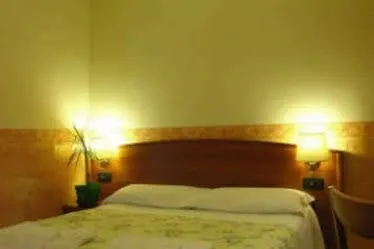 Otel Dell'urbe 2*